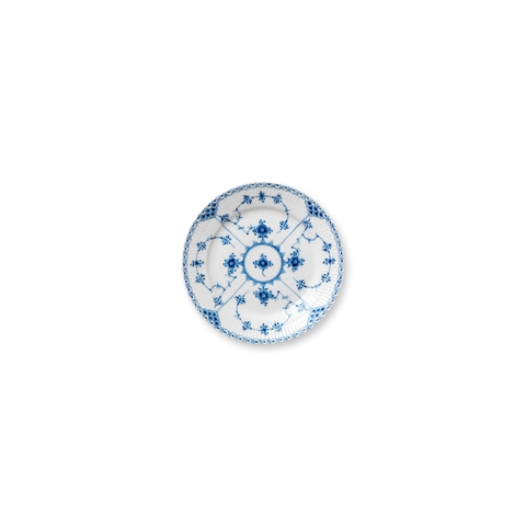Đĩa Royal Copenhagen, họa tiết Blue Fluted Half Lace 19cm