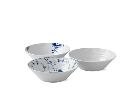 Hộp quà tặng Royal Copenhagen History gồm 3 bát 17cm