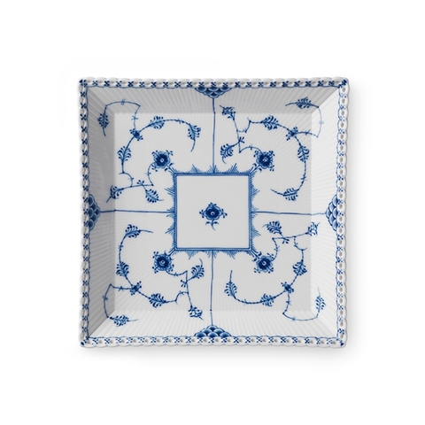 Đĩa vuông Royal Copenhagen, họa tiết Blue Fluted Full Lace 21cm
