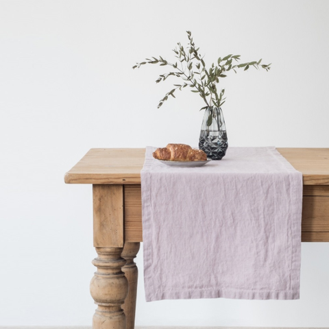 Khăn trải bàn 40x200cm màu hồng tím