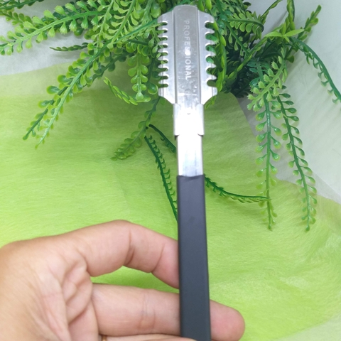 Dao rọc tóc TONI & GUY