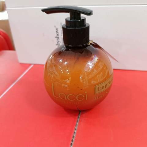 Wax tạo kiểu tóc nữ Lacei nâu 250ml