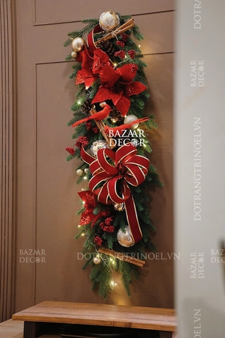 Cành thông treo cửa Traditional Christmas 110cm - Tặng kèm dây đèn ngôi sao