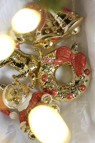 Phụ kiện treo Wonderland - Classic Royal