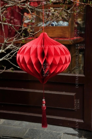 .Lồng đèn giấy đỏ xếp Origami có tua rua 30CM - Bầu nhọn