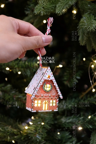 Phụ kiện treo mô hình 3D ngôi nhà gỗ họa tiết bánh gừng đèn Led - Nhà mái cao 7.5cm