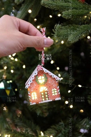 Phụ kiện treo mô hình 3D ngôi nhà gỗ họa tiết bánh gừng đèn Led - Nhà mái thấp 7cm