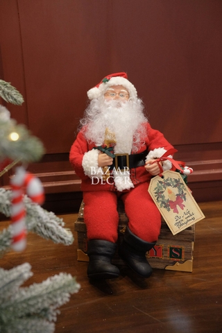 Đồ chơi ông già Noel và chiếc rương đồ chơi có thể cử động