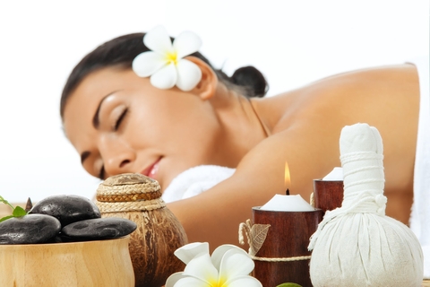 Massage đá nóng là gì? Tác dụng của massage body đá nóng như thế nào?