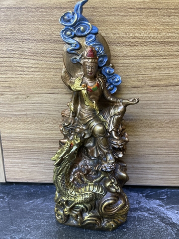Tượng Quan Âm Tự Tại Bồ Tát_Chất liệu Đồng Nâu Dạ Cổ Ngồi Đá_Cao 18cm