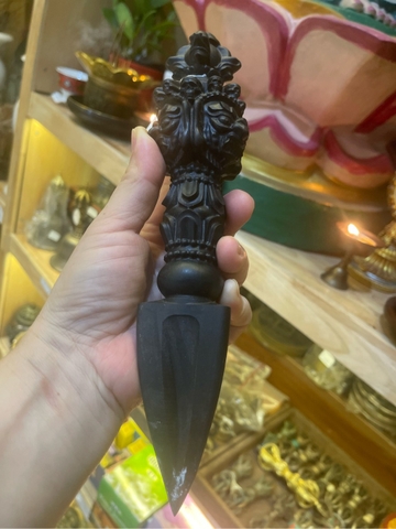 Túi Hoàng Thần Tài Màu Đỏ, Thêu Ngài_ 68x53mm