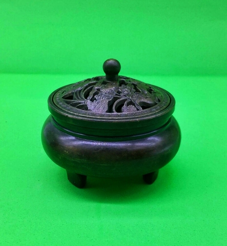 Lư Xông Khói Trơn Nâu Nắp Khắc Cá_ 8x9cm