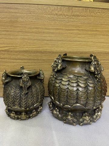 Hũ Tài Bảo 4 Cóc Đồng Tiền -9 Cóc Xung Quanh 12x10cm