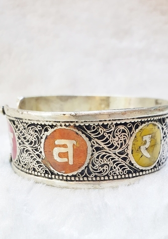 Vòng Tay Lục Tự  6 Màu Đá_Chất liệu Bạc_22mm