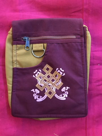 Túi Gấm Đeo Chéo Có Nắp Nhỏ 3 Dây Kéo_25x20cm