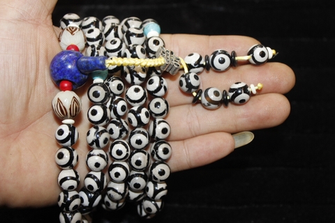 Chuỗi Đá Dzi 3 Mắt Trắng Đen_11 Ly_108 Hạt