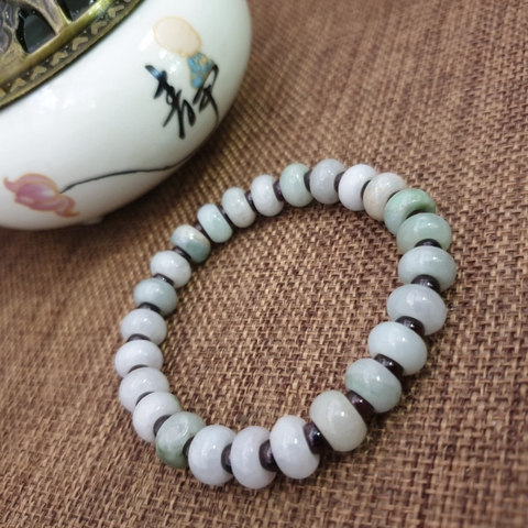 Chuỗi Đá Ngọc Phỉ Thúy Bầu Và Tròn Dẹp Chèn Garnet Đeo Tay_9ly