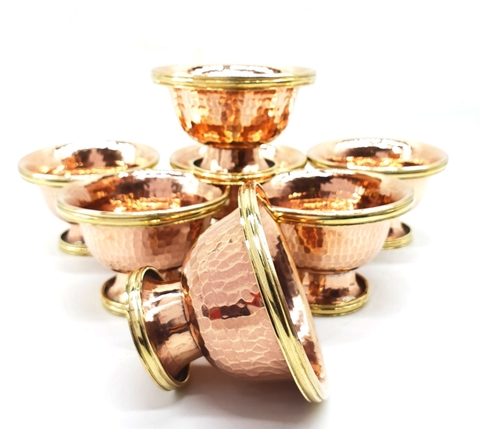 Bộ Ly Cúng Dường Nước Màu Vàng_Chất liệu Đồng Nepal_6x8,5cm
