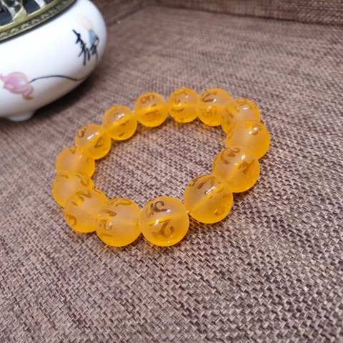 Chuỗi Đá Mã Não Cam Mờ Khắc Om Đeo Tay_14ly