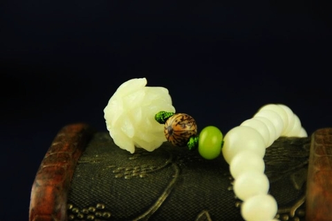 Chuỗi Hạt Bạch Ngọc Trai Trắng Hoa Sen_8 Ly_108 Hạt