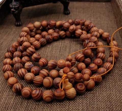 Chuỗi Gỗ Huyết Rồng_10,5 Ly_108 Hạt