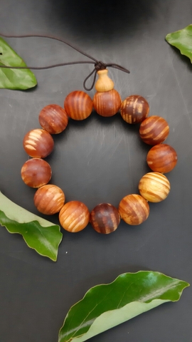 Chuỗi Gỗ Huyết Long Thơm,Loại 1 Đeo Tay_18ly