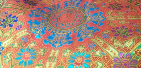 Vải Gấm Đỏ Trãi Bàn 75x1m!