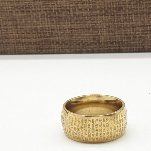 Nhẫn Khắc Chú Bát Nhã_25x10mm_Chất liệu Titan Vàng