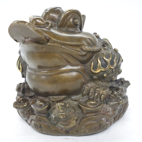 Thiềm Thừ Ngậm Tiền 9 Cóc Xung Quanh_11cm_Tượng Phong Thủy