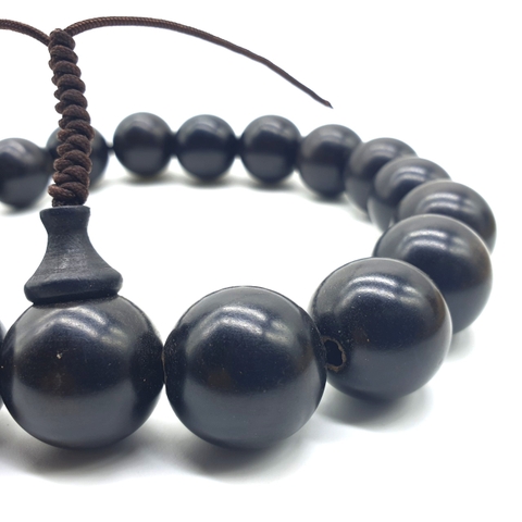 Chuỗi Gỗ Hắc Đàn Lần Tay_24 Ly_18-21 Hạt