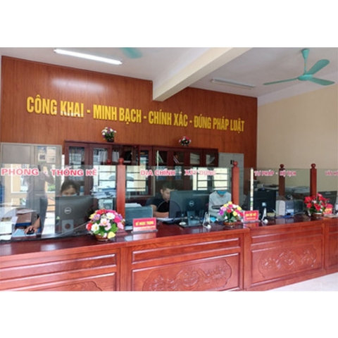 Bàn Quầy Giao Dịch BQGD06