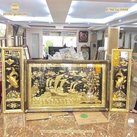 Tranh Thuận Buồm Xuôi Gió Và Cá Chép Mạ Vàng