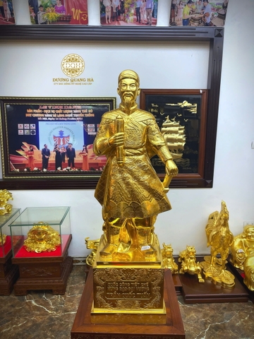 Tượng Trần Hưng Đạo Cao 70cm thiếp vàng