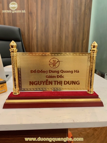 Biển Giám Đốc - Đồng Mạ Vàng