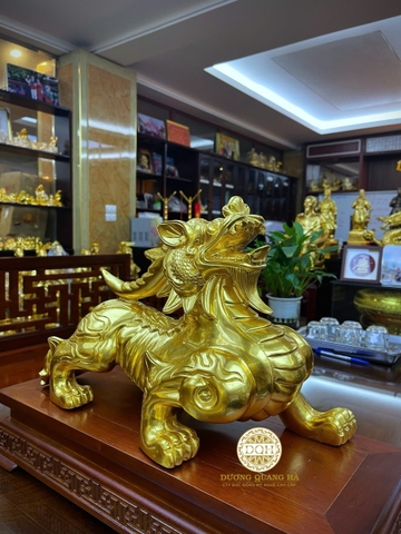 Tỳ hưu phong thủy dát vàng