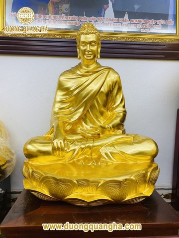 Tượng Phật Thích Ca bằng đồng dát vàng 9999