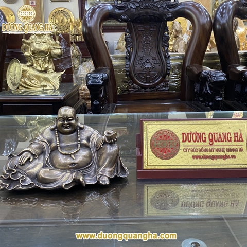 Tượng Phật Di Lặc bằng đồng