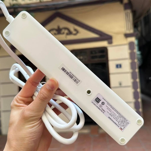 Ổ điện thông minh Wi-Fi hãng DELIXI, điều khiển qua app Tuya,hẹn giờ độc lập, cổng C 20W + 3 ổ 220V