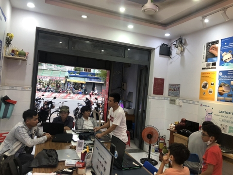 Thay ổ cứng laptop dell ở đâu