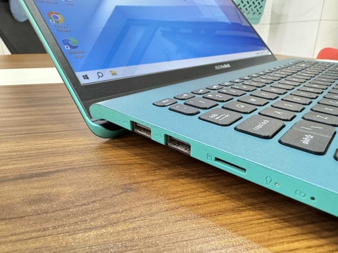 Asus Vivobook S530U | Core i3-8130U | RAM 8GB | SSD 256GB | 15.6 FHD