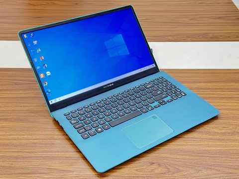 Asus Vivobook S530U | Core i3-8130U | RAM 8GB | SSD 256GB | 15.6 FHD