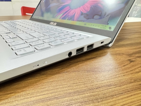 Laptop Asus VivoBook X515EA