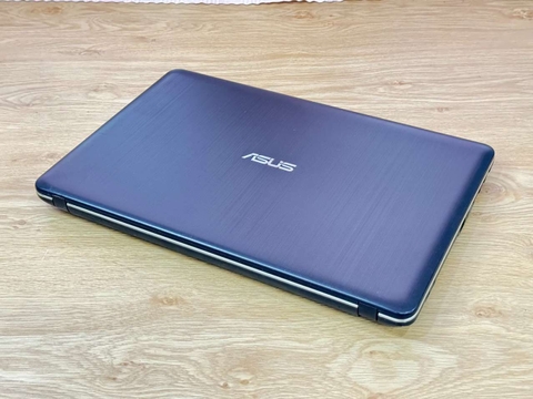 Asus X540L - Core i3-5005U - RAM 4GB - SSD 120GB - 15.6 HD