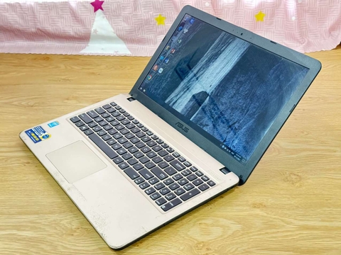 Laptop Asus X540L