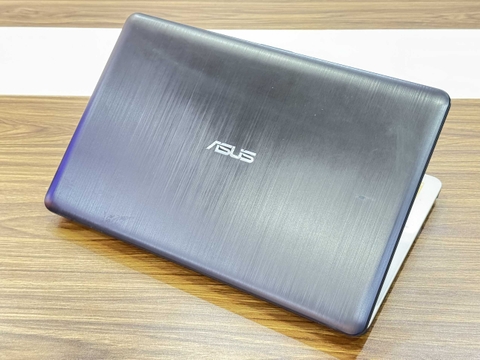 Asus Vivobook X541UA | Core i3-6100U | RAM 8GB | SSD 120GB | 15.6 HD