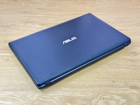 Asus X551CA - Core i3-3217U - RAM 4GB - SSD 240GB - 15.6 INCH