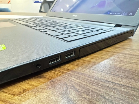 Laptop Dell Inspiron 3558