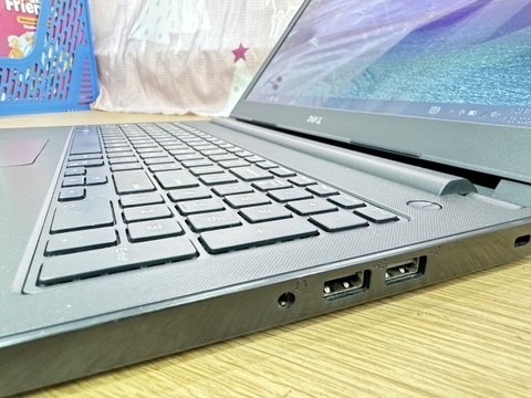 Laptop Dell Inspiron 3559