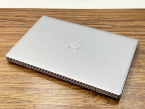 Laptop Dell Latitude 5520