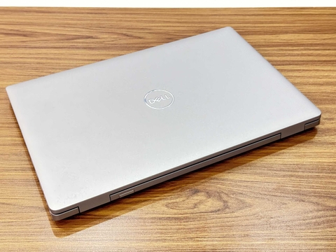 Laptop Dell Latitude 5520